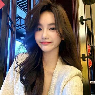 出山便是食神,她却做了端菜小妹